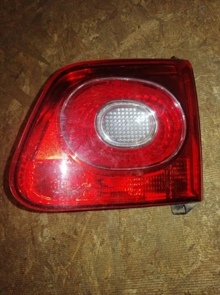 Фонарь Volkswagen Tiguan 2010 5N1