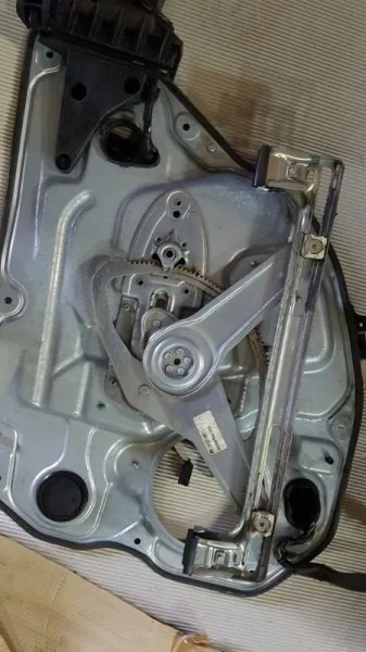 Стеклоподъемник Volvo s80 2008