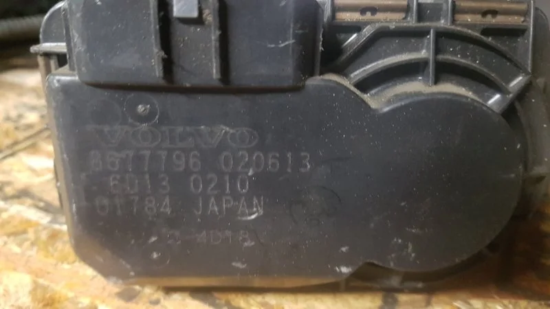 Дроссельная заслонка Volvo S60 2002 RS