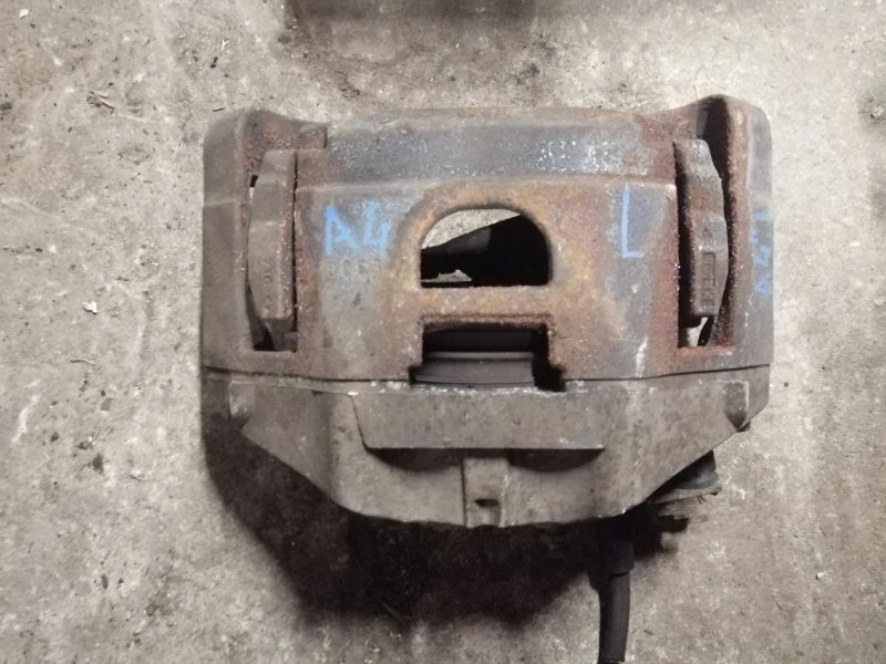 Суппорт Audi A4 2007 8E B7