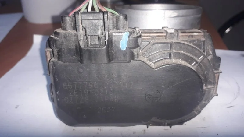 Блок дроссельной заслонки Volvo S60 2005 RS