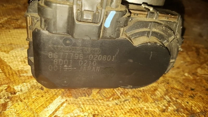 Дроссельная заслонка Volvo S80 2006 TS