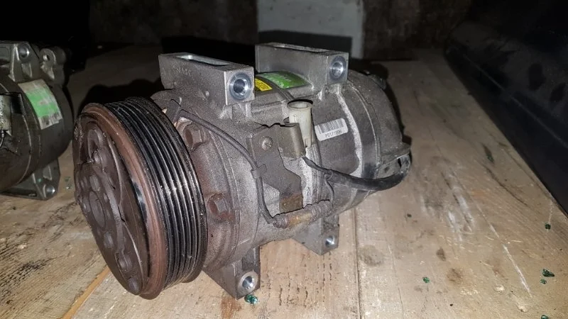 Компрессор кондиционера VOLVO S60 2002 RS