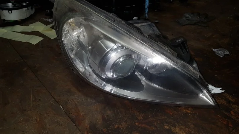 Фара ксенон Volvo S60 2011 Y20