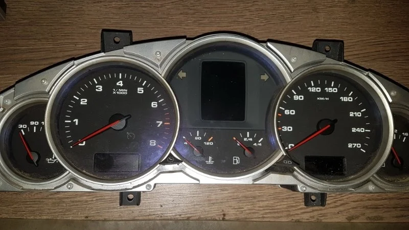 Щиток приборов Porsche Cayenne 2005 955