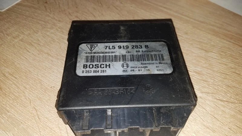 Блок управления парктрониками Porsche Cayenne 2009 957