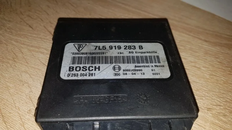 Блок управления парктрониками Porsche Cayenne 2009 957