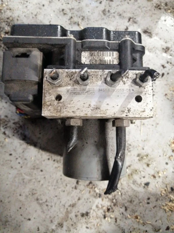 Блок abs BMW X3 2004 E83