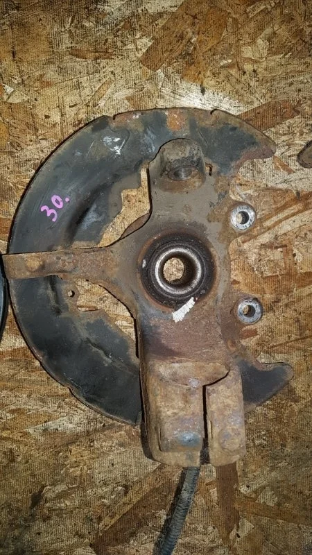 Кулак Volvo C30 2012 хэтчбек