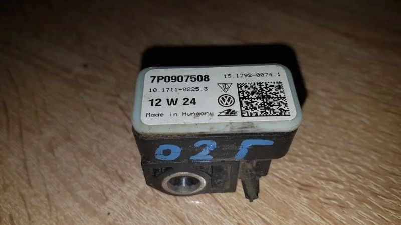 Датчик airbag Porsche Cayenne 2013 958