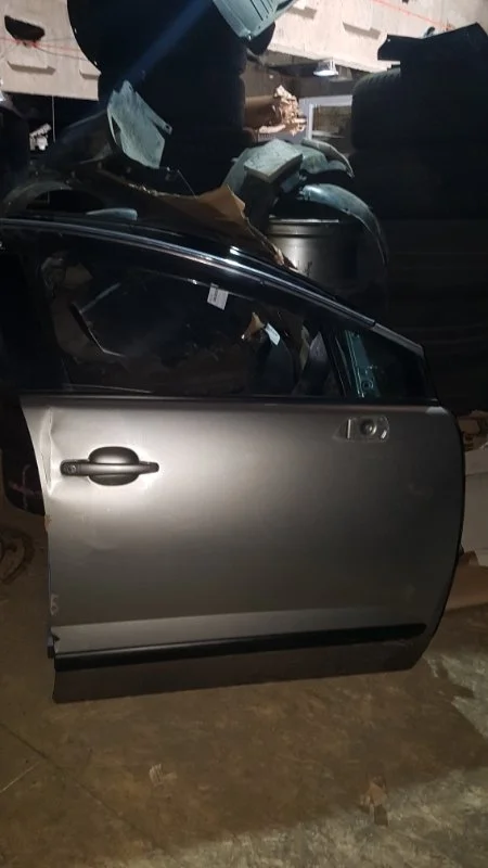 Дверь Peugeot 3008 2010 U5