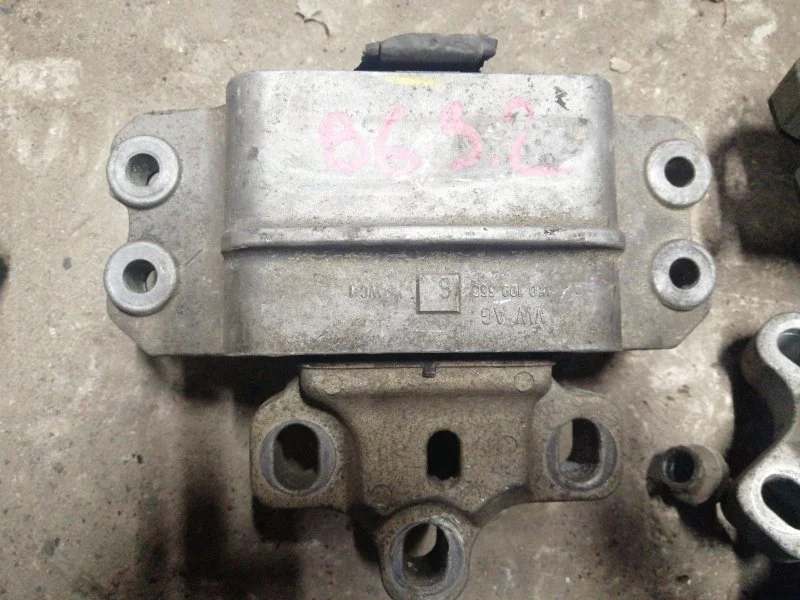 Опора двс Volkswagen Passat 2007 3С5