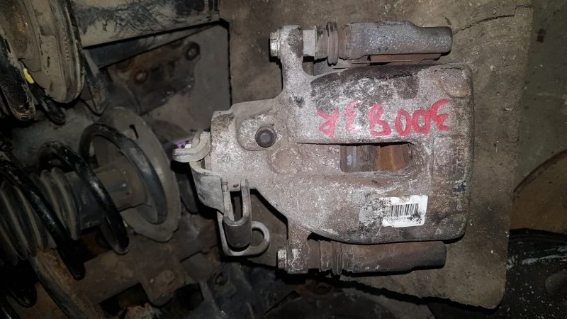 Суппорт trw Peugeot 3008 2010 U5