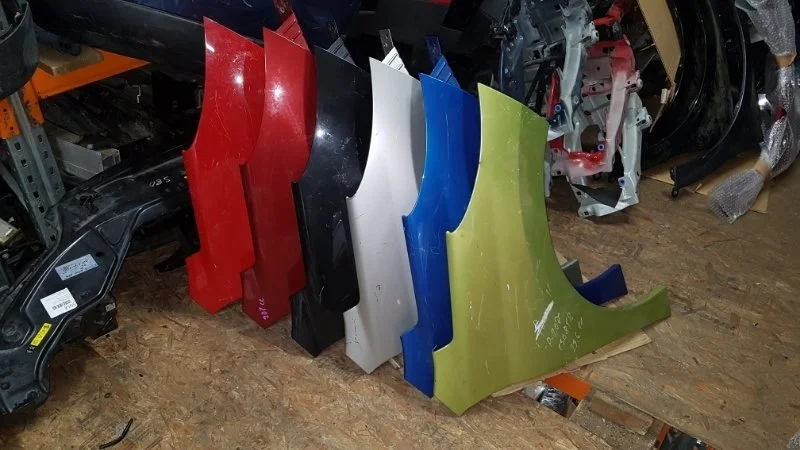 Крыло Peugeot 207 2008 хечбек