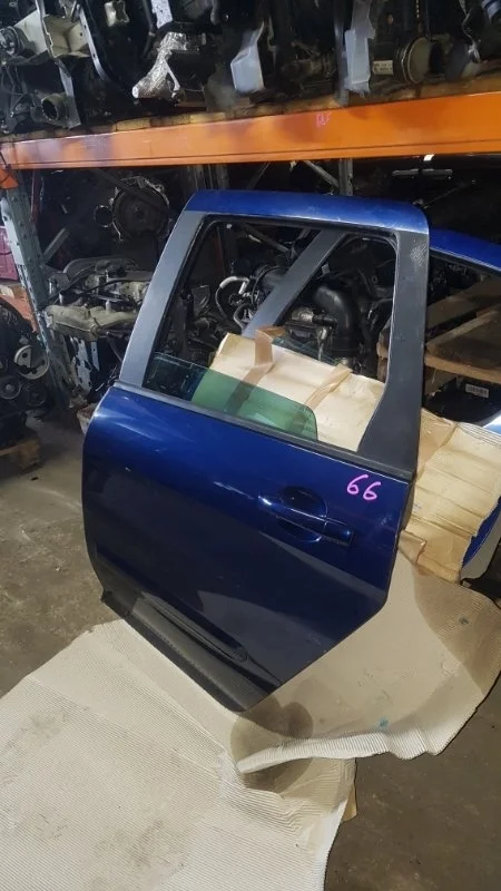 Дверь Peugeot 308 2008 4C