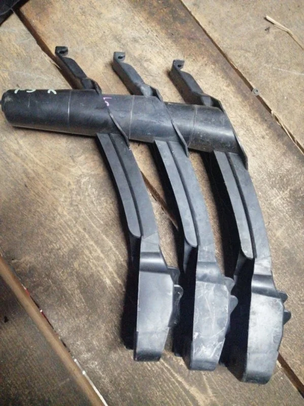 Кронштейн Volkswagen Golf 5 2006 1K2