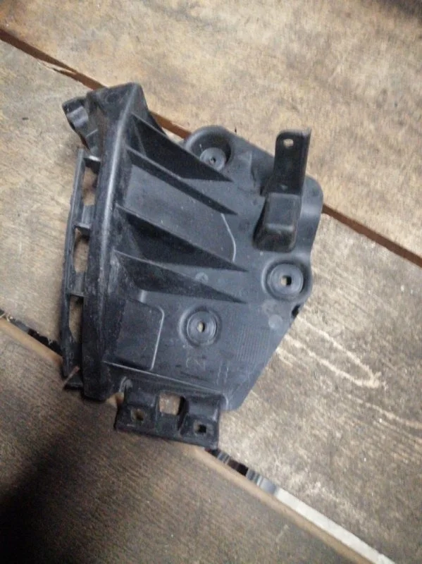 Кронштейн Audi A3 2006 8P1