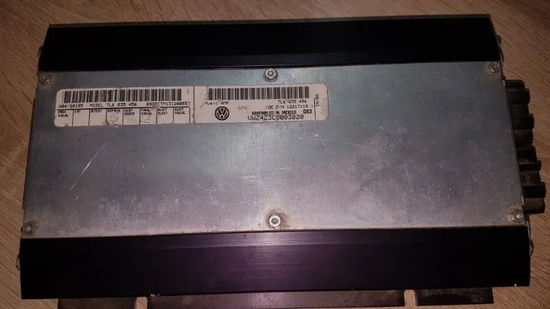 Усилитель звука Volkswagen Touareg 2005 7L6