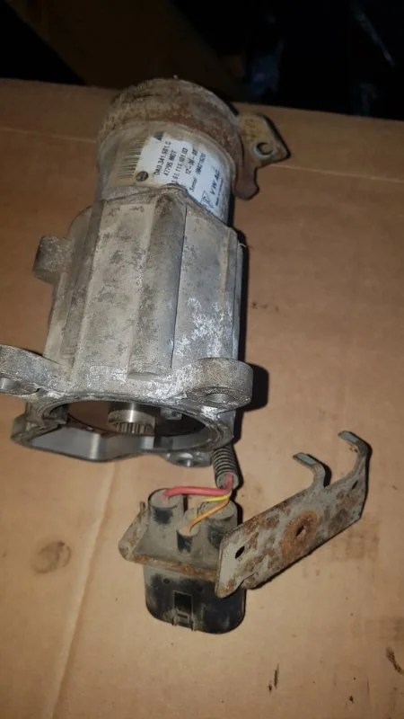 Моторчик раздатки Volkswagen Touareg 2005 7L6