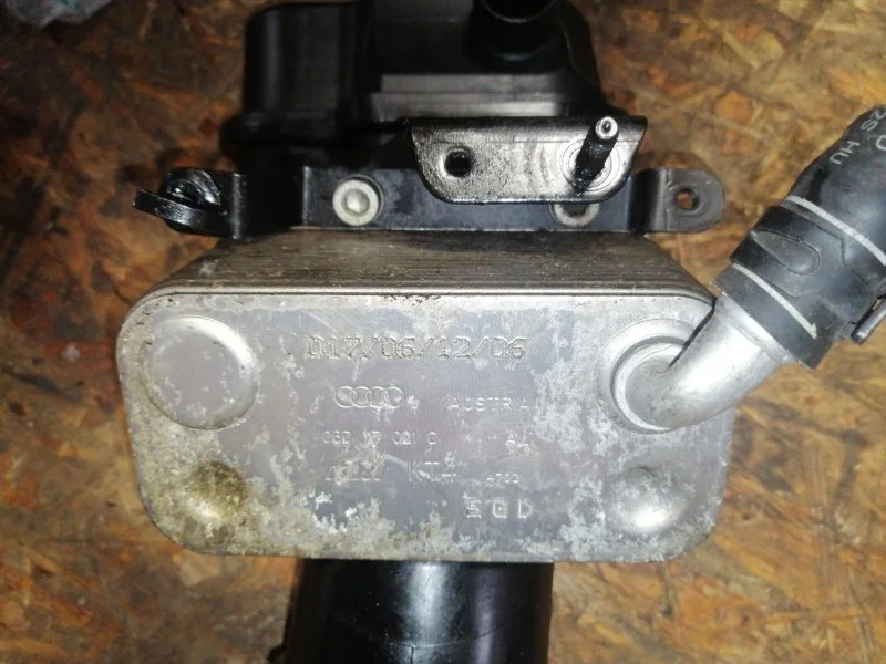 Теплообменник Audi A4 2006 8ED