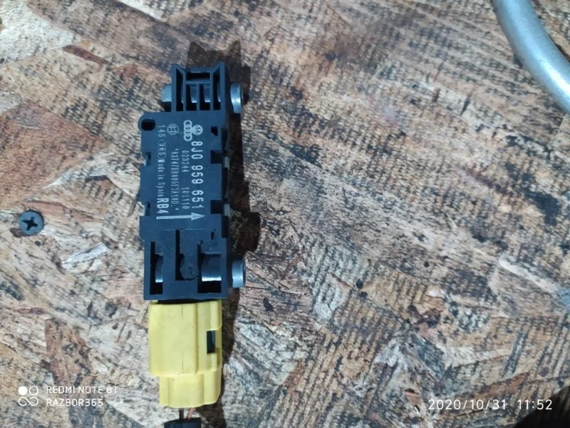 Датчик airbag Audi TT 2010 8J3