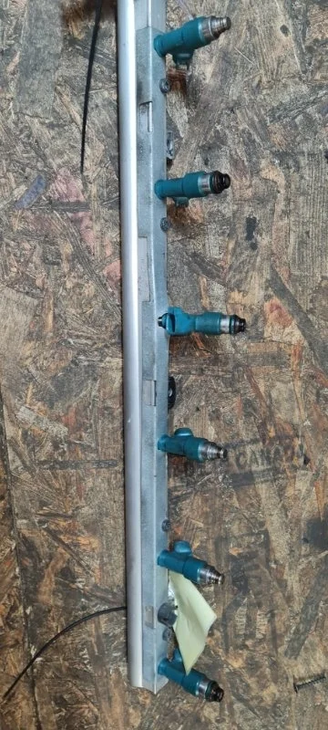 Форсунка топливная Volvo S80 2009 AS