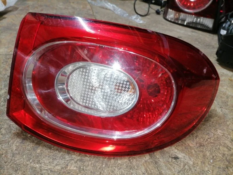 Фонарь Volkswagen Tiguan 2010 5N1