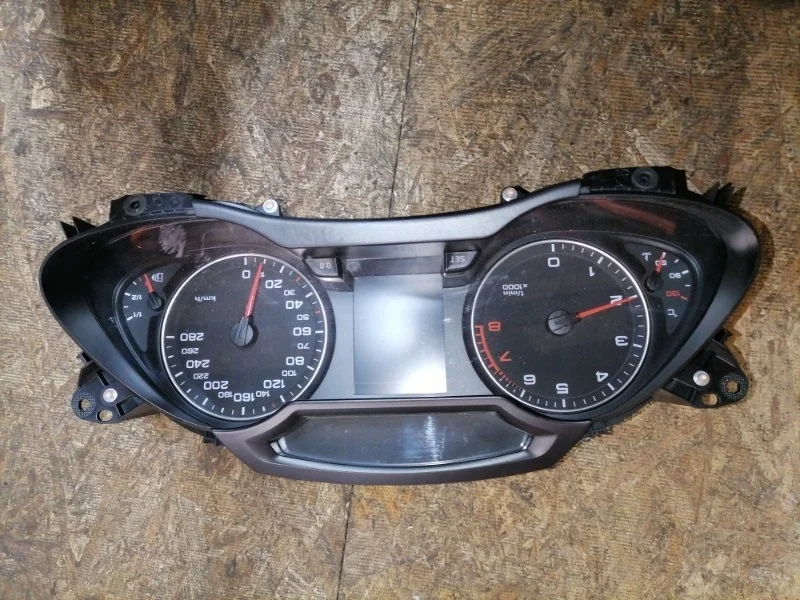Щиток приборов Audi A4 2009 8K2