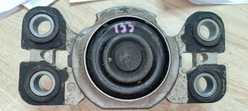 Опора двс Volvo