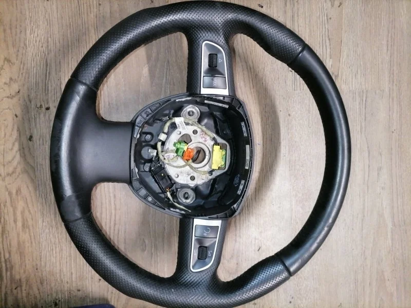 Руль Audi A5 2010 8T3