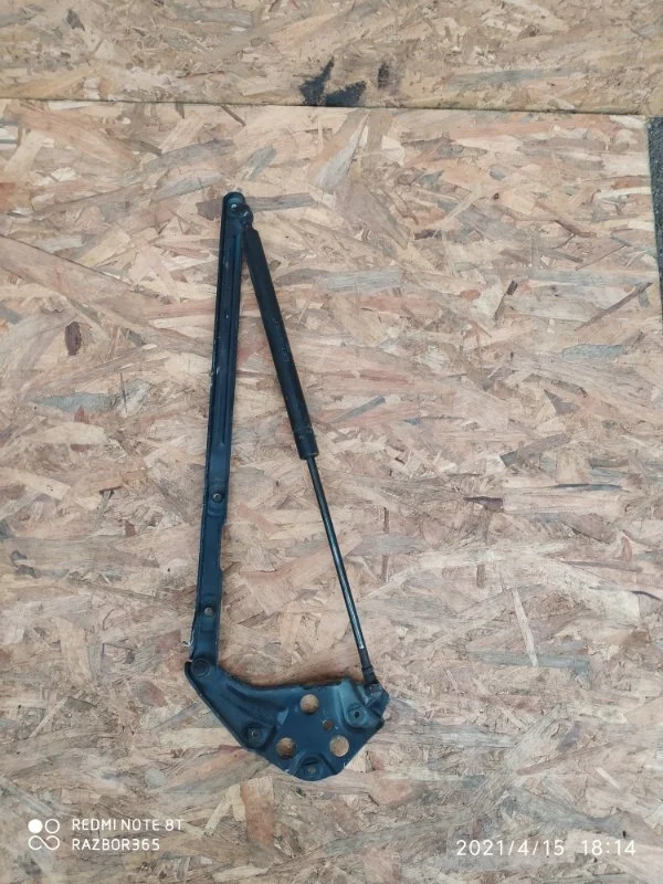 Петля капота Mercedes-Benz -Class 2002 S210