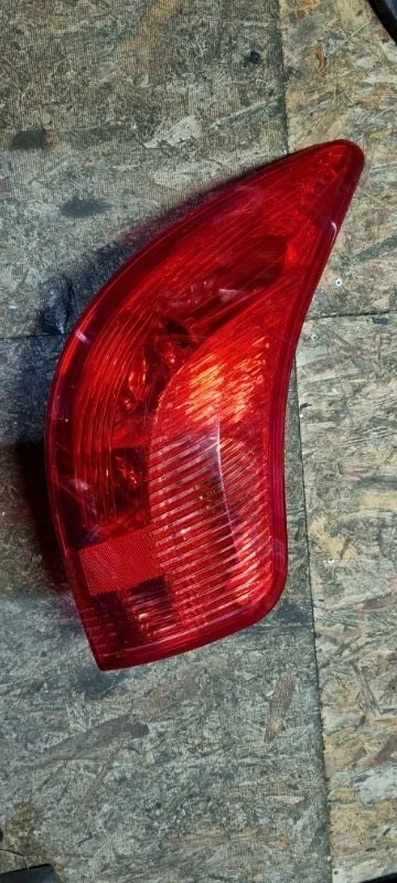 Фонарь Peugeot 308 2010 4E