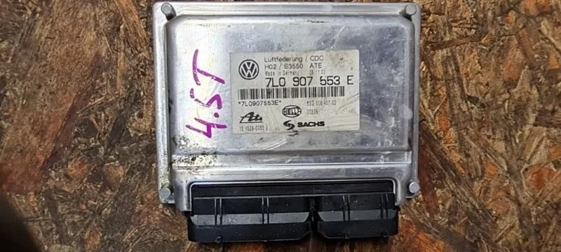 Блок управления пневмоподвеской Porsche Cayenne 2005 955