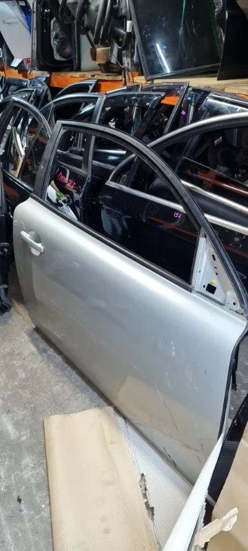 Дверь Volvo C30 2008 MK