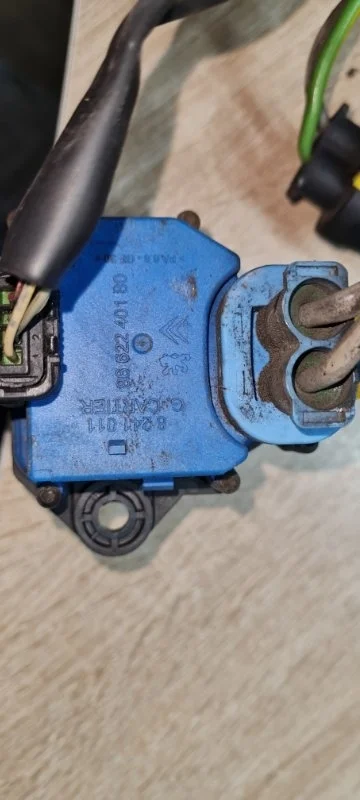 Блок управления вентилятором Peugeot 207 2008 WC