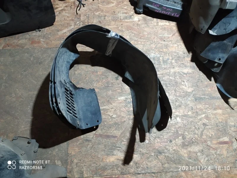 Подкрылок Audi TT 2003 8N3