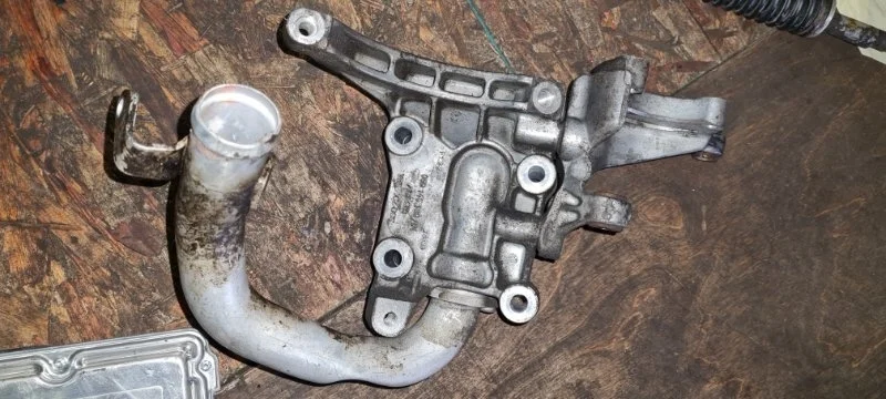 Кронштейн Porsche Cayenne 958