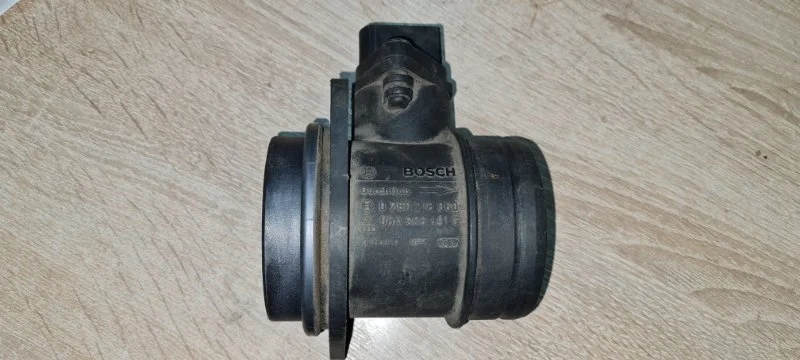 Датчик массового расхода воздуха дмрв Volkswagen Touareg 2005 7L6