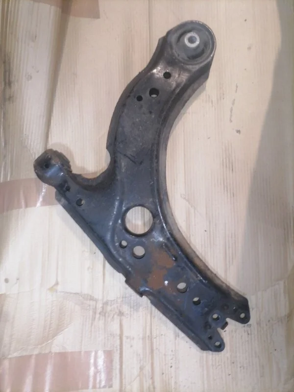 Рычаг подвески Volkswagen Polo 2007 9N1