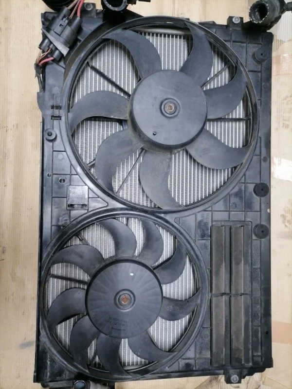 Интеркулер Volkswagen Jetta 2008 1K2