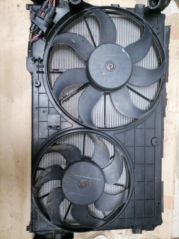 Интеркулер Volkswagen Jetta 2008 1K2