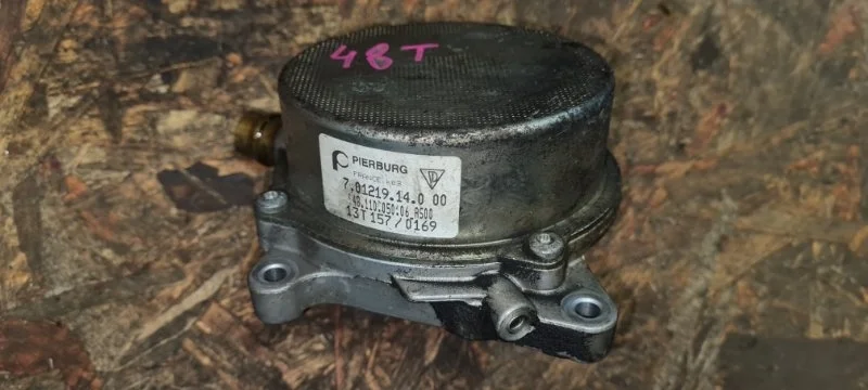 Насос вакуумный Porsche Cayenne