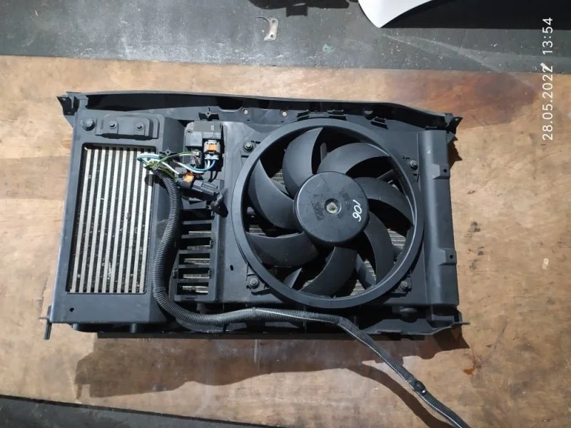 Панель передняя Citroen Grand C4 Picasso 2012 UA