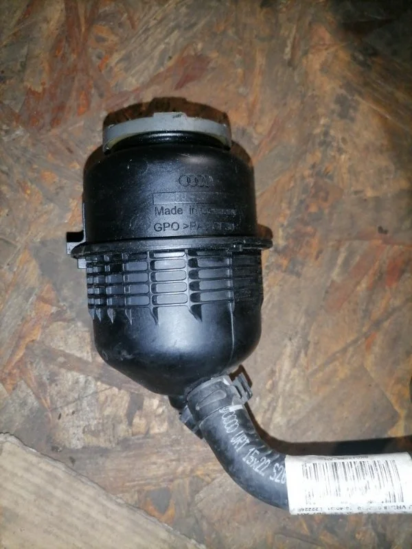 Бачок гидроусилителя Audi A5 2010 8T3