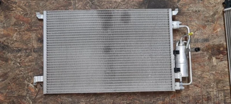Радиатор кондиционера Opel signum 2002 универсал