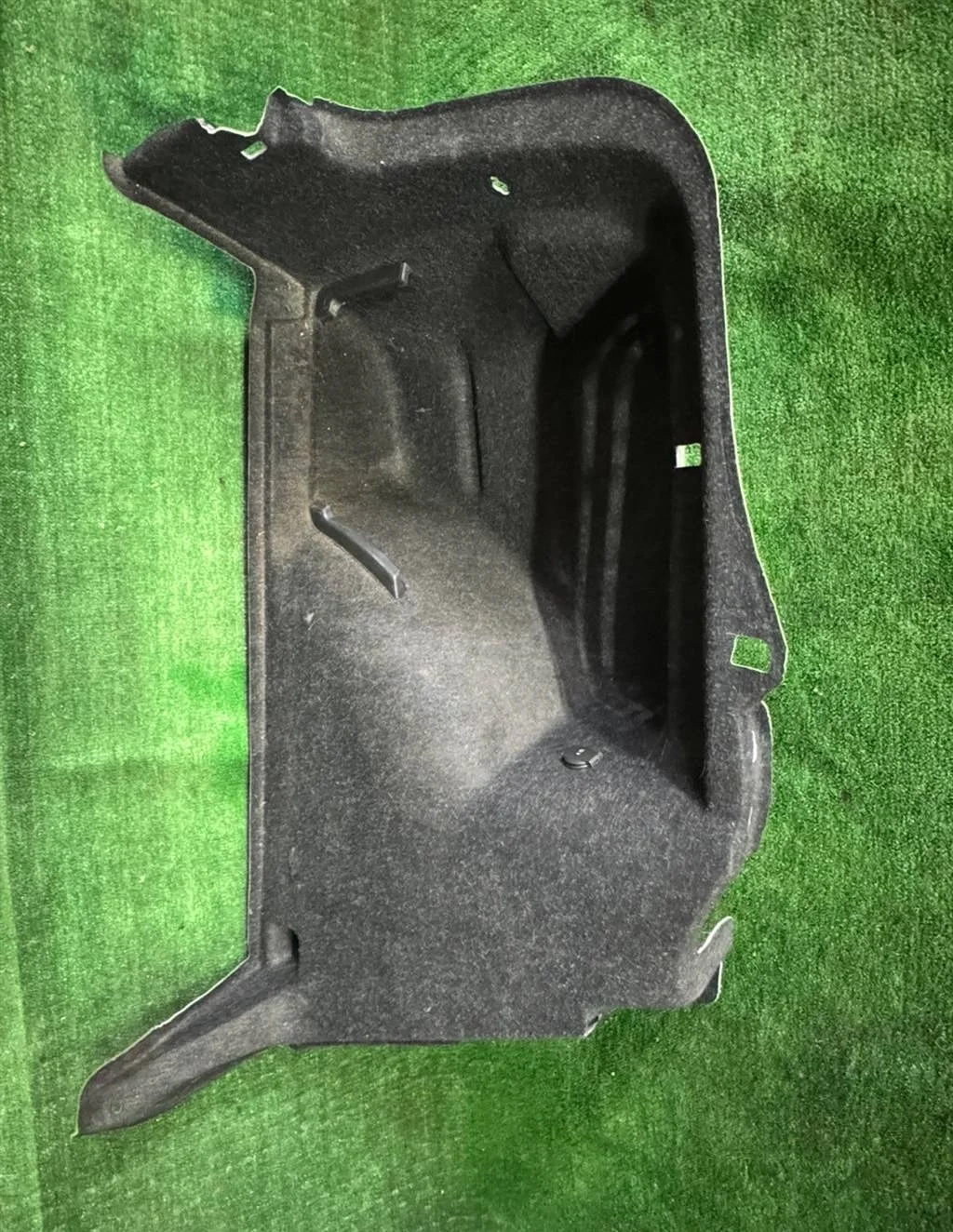 Б.у. обшивка багажника SKODA RAPID SKODA RAPID