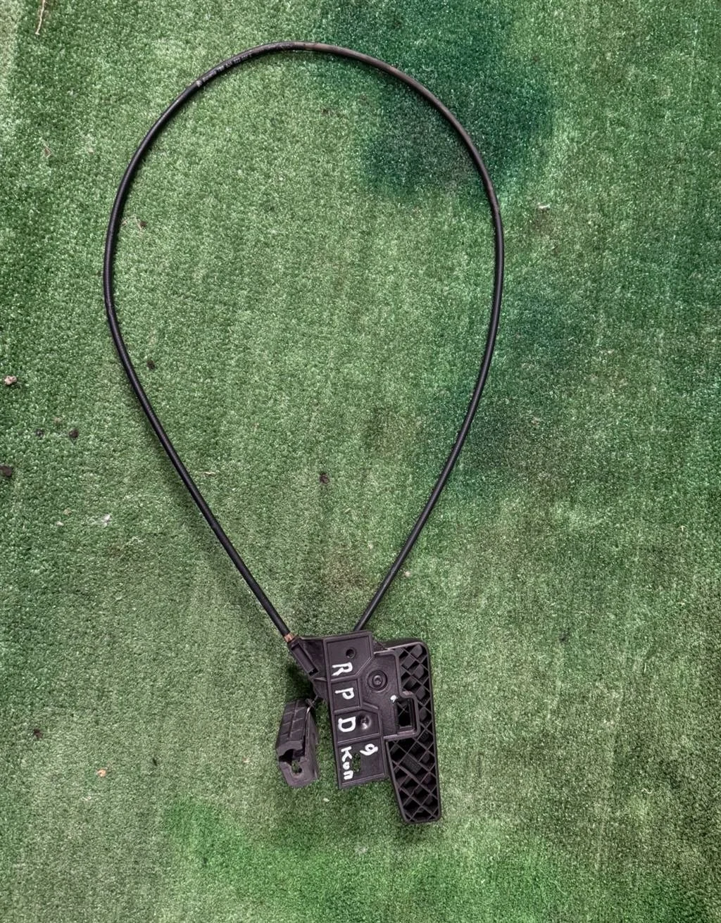 Б.у. трос капота SKODA RAPID SKODA RAPID