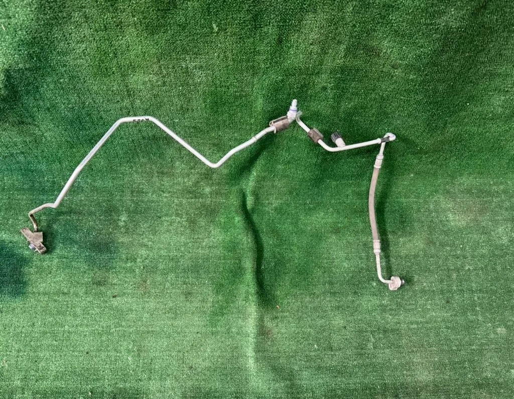 Б.у. трубка кондиционера тонкая SKODA RAPID SKODA RAPID