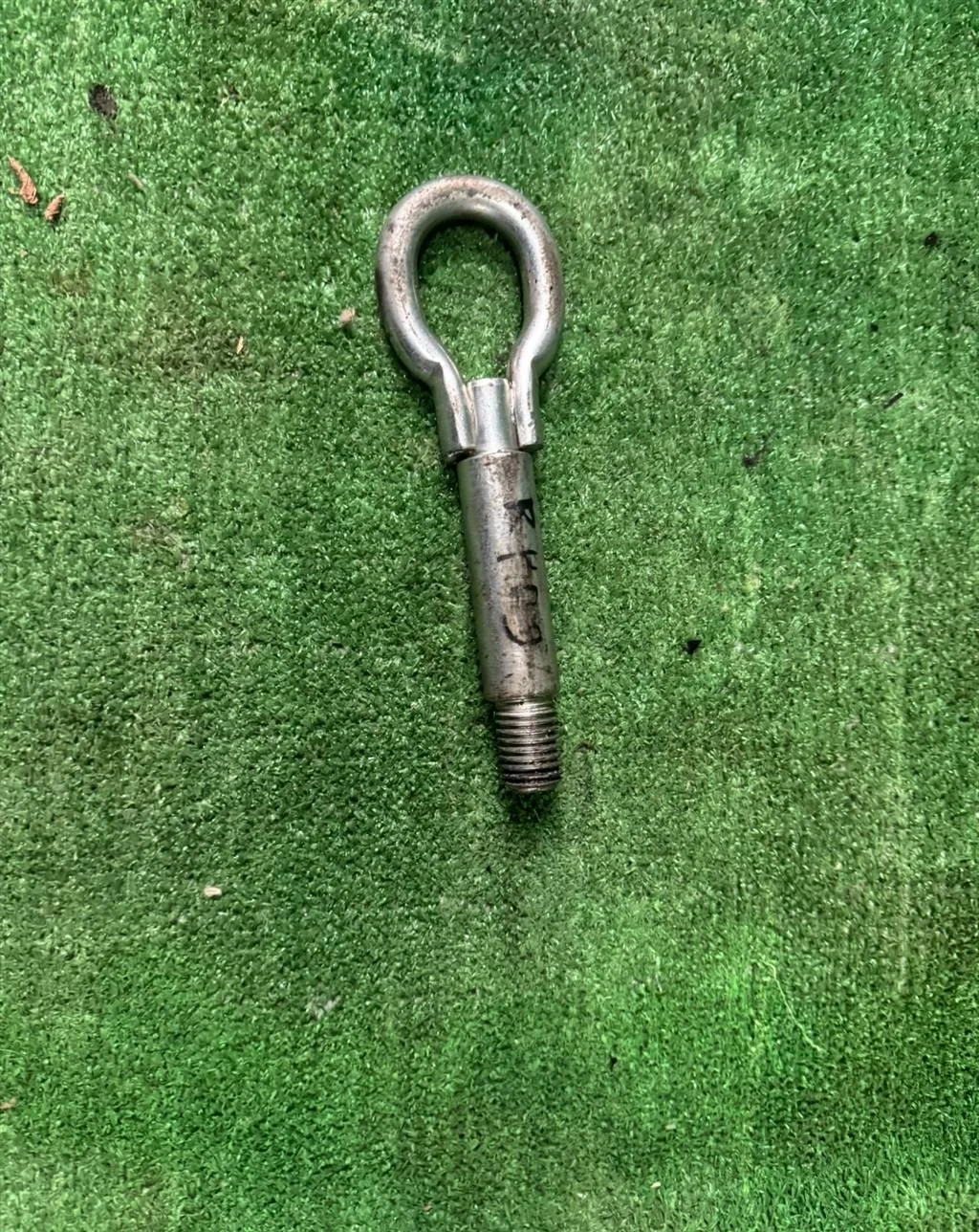 Б.у. крюк буксировочный SKODA RAPID SKODA RAPID