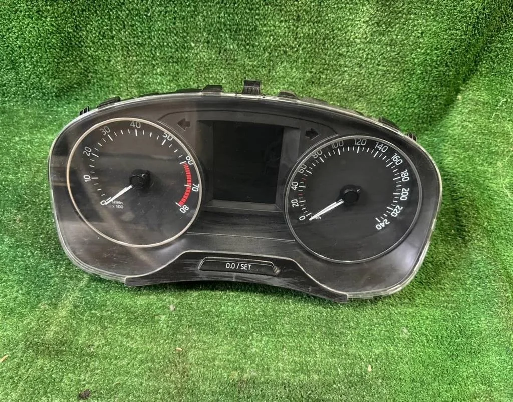 Б.у. приборная панель SKODA RAPID SKODA RAPID